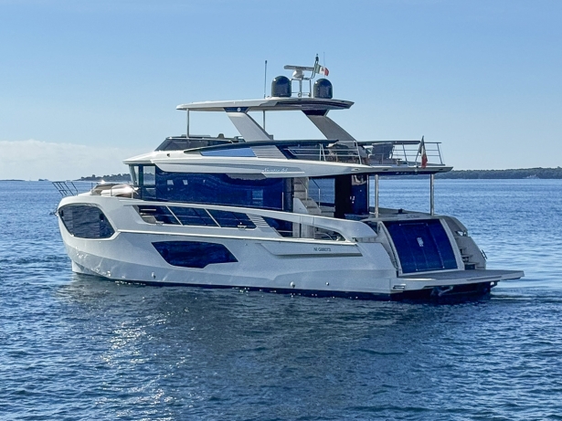 アブソルート Navetta64